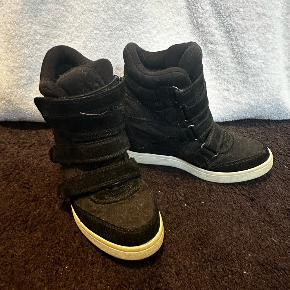 Y2K sneaker heels size 7
